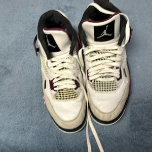 Jordan retro 4 psg size 13 severely damaged